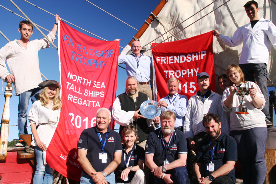 Shtandart celebrating winning the Friendship Trophy 2016